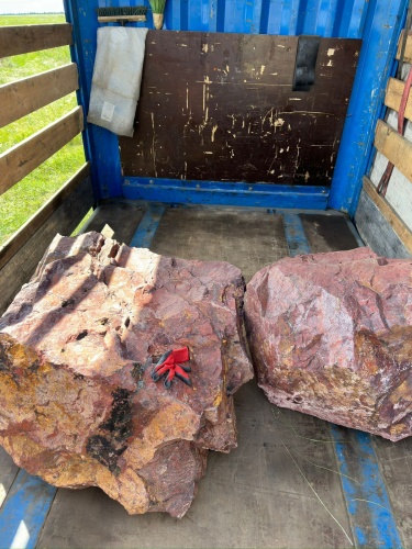 Ландшафтные глыбы красно-фиолетовые 200-1000 килограмм купить в Нижнем Новгороде