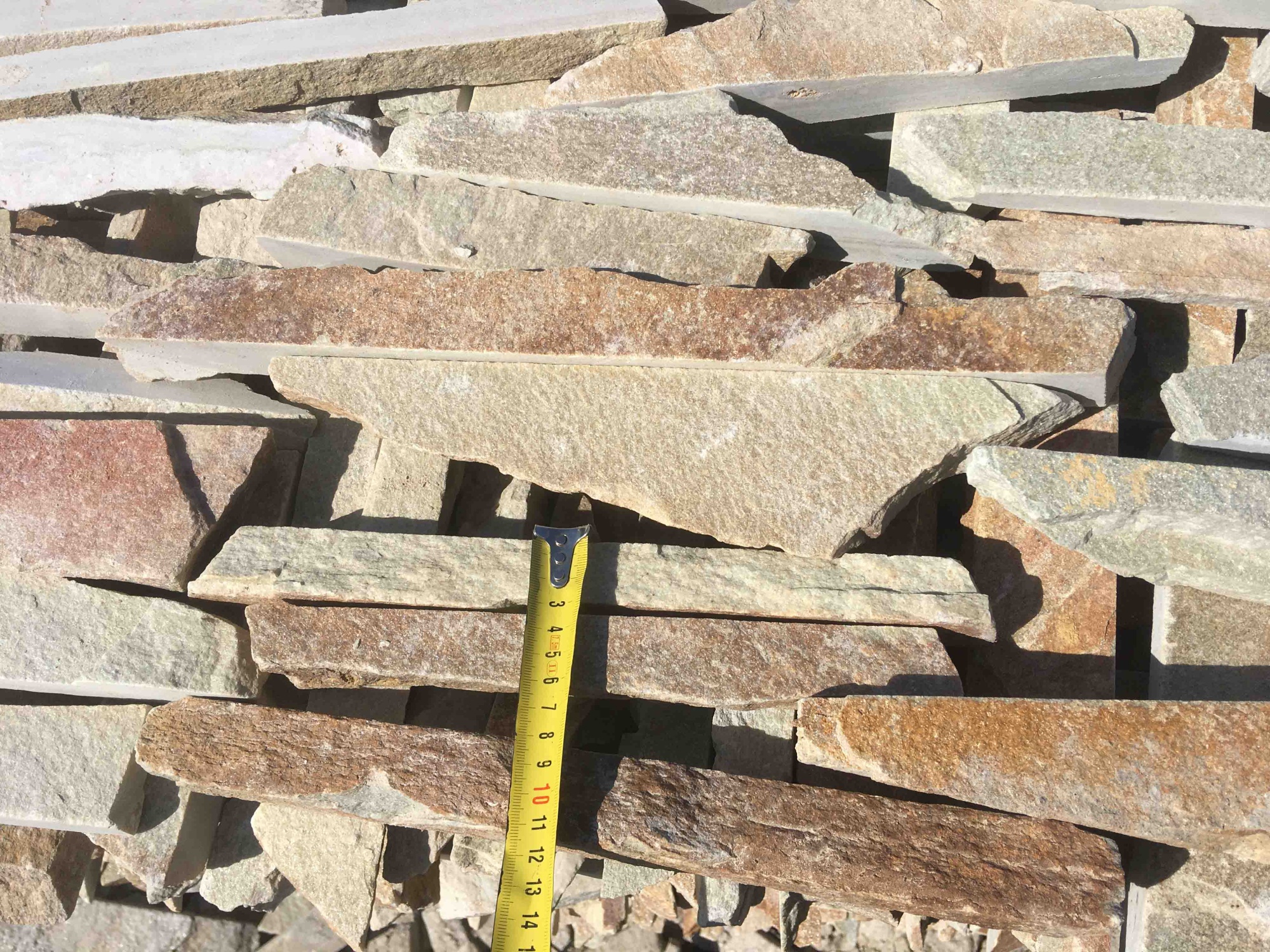 Горбушка златолит золотистый для облицовки купить в Нижнем Новгороде