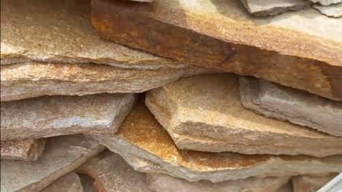 Плитняк златолит жёлтый золотистый для отмостки купить в Нижнем Новгороде