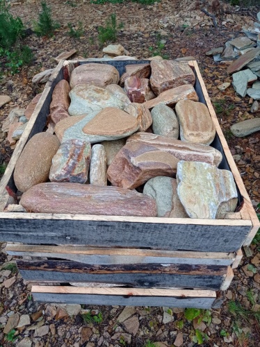 Златолит жёлтый, жёлто-зелёный глыбки и валуны для ланшафтного дизайна купить в Нижнем Новгороде