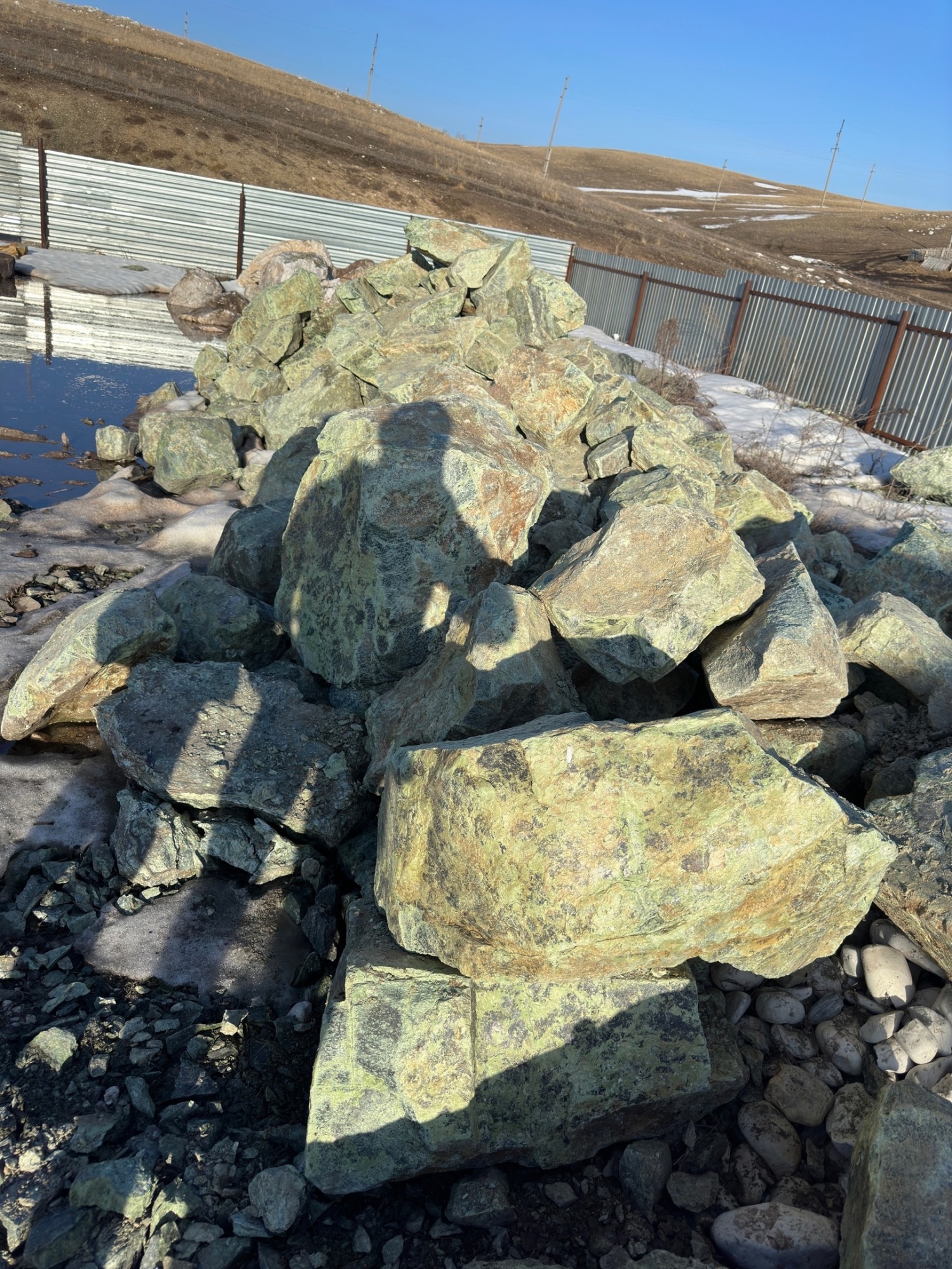 Камни для ландшафтного дизайна зелёные 10-60 килограмм купить в Нижнем Новгороде