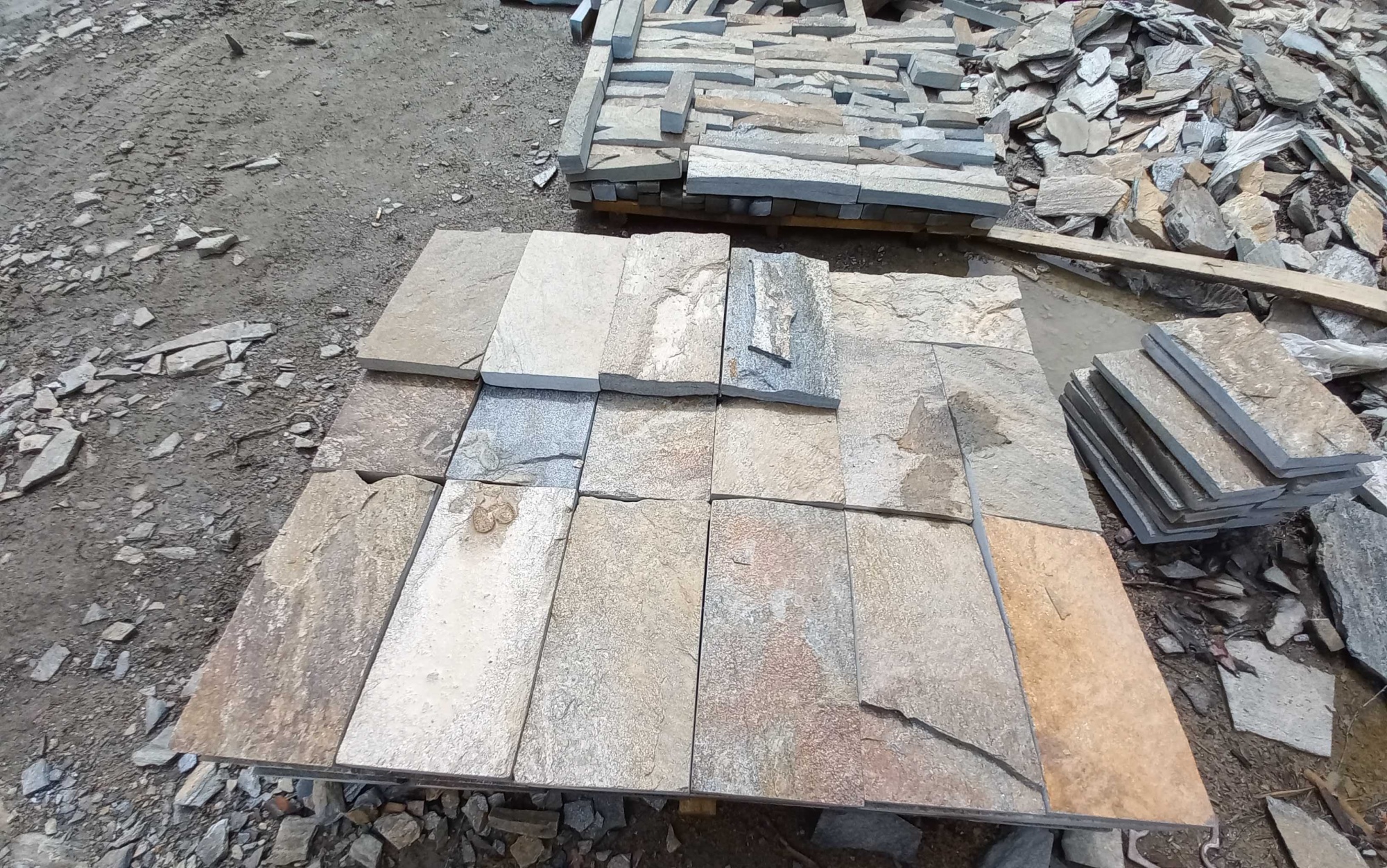 Плитка пилёная златолит Уральский для фасада купить в Нижнем Новгороде