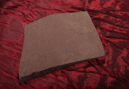 Плитняк лемезит бордовый для цоколя 1,5-2 см купить в Нижнем Новгороде