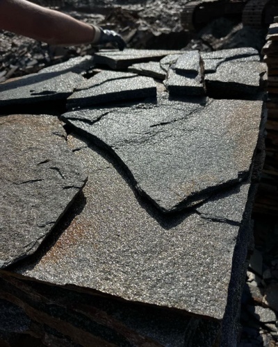 Плитняк златолит серебристый для фасада купить в Нижнем Новгороде