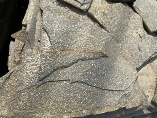 купить плитняк златолит серебристый