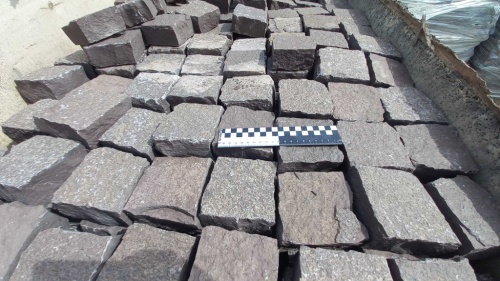Лемезит колотая брусчатка 10 * 10 см. для парковки купить в Нижнем Новгороде