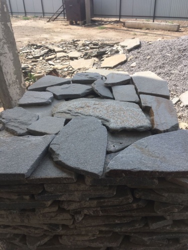 Златолит серебристый галтованный для лестниц купить в Нижнем Новгороде